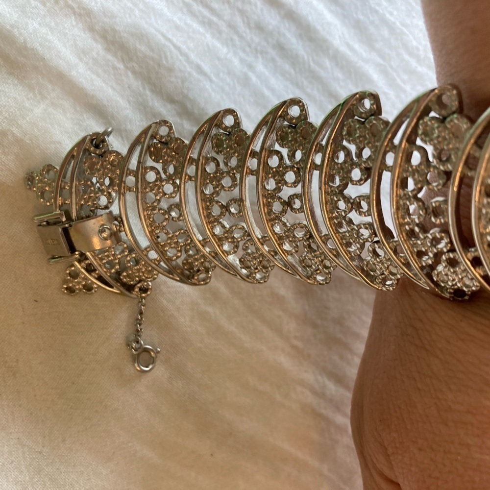 Monet Open Design Filigree Vintage Silver Tone Bracelet w/ Safety Chain - Picture 2 of 9